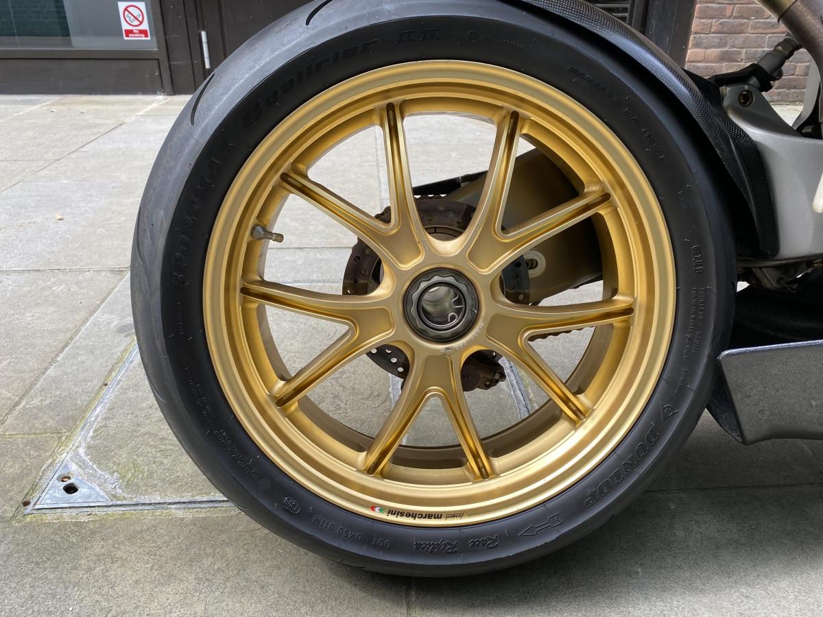 
								MV AGUSTA F4 1000 RR full									