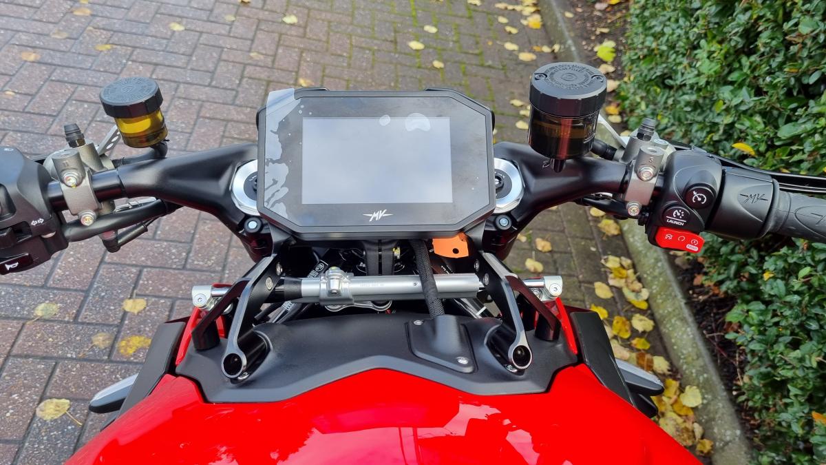 
								MV AGUSTA Brutale 1000 RS full									