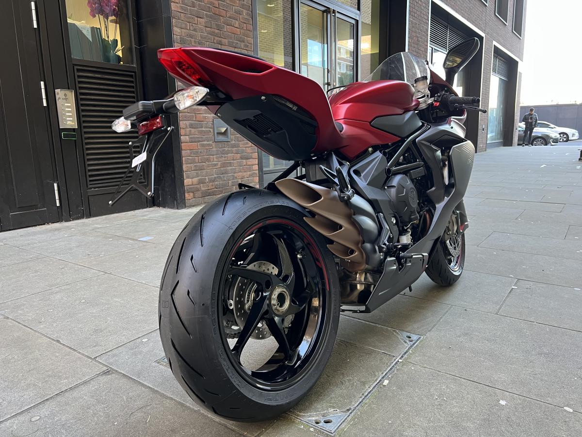 
								MV AGUSTA F3 RR full									