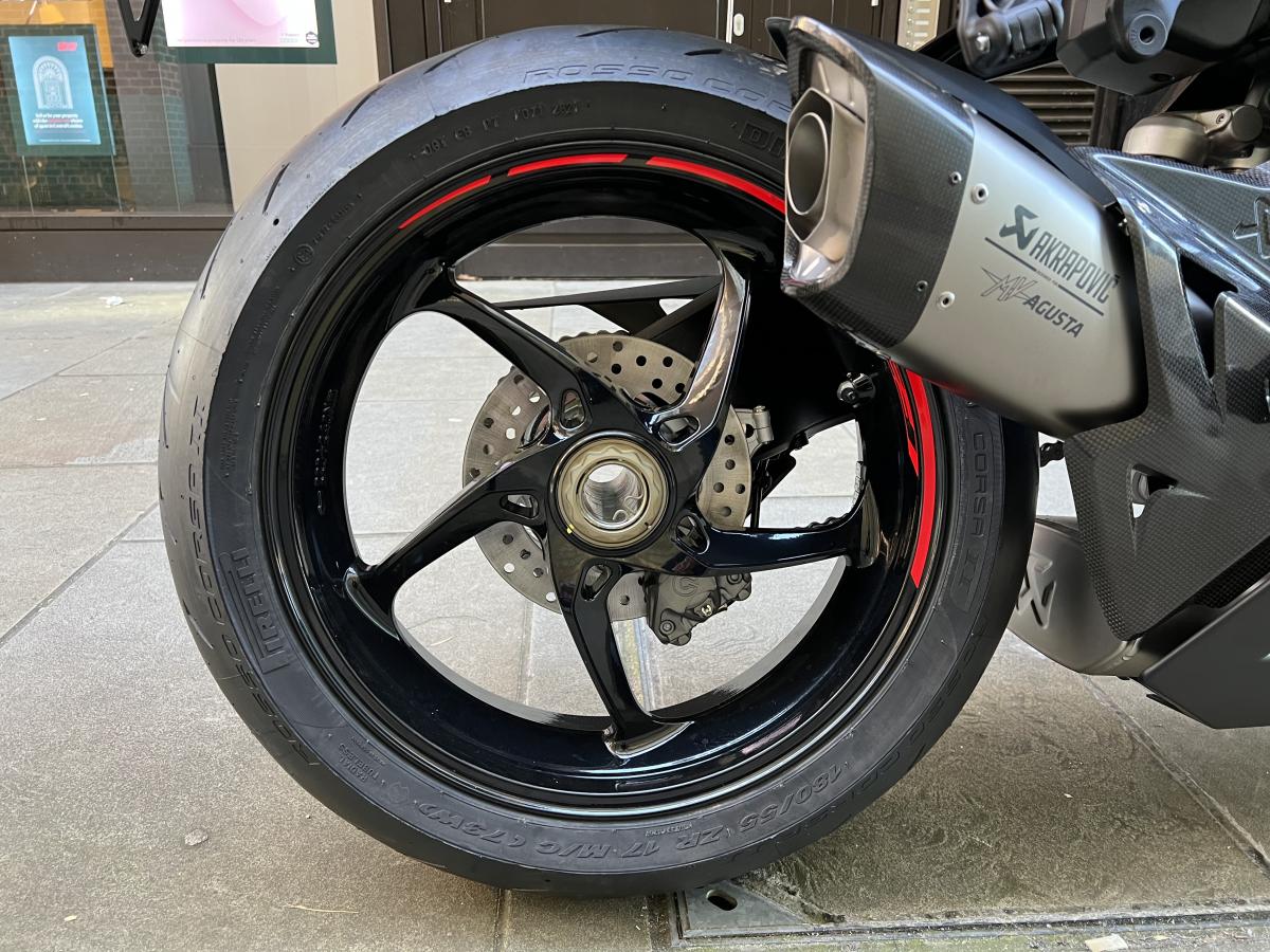 
								MV AGUSTA F3 RR full									