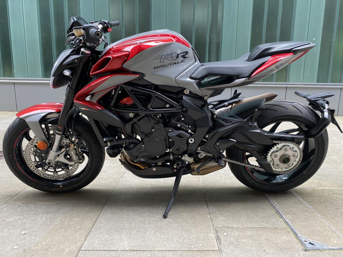 MV AGUSTA BRUTLAE RR 800 full