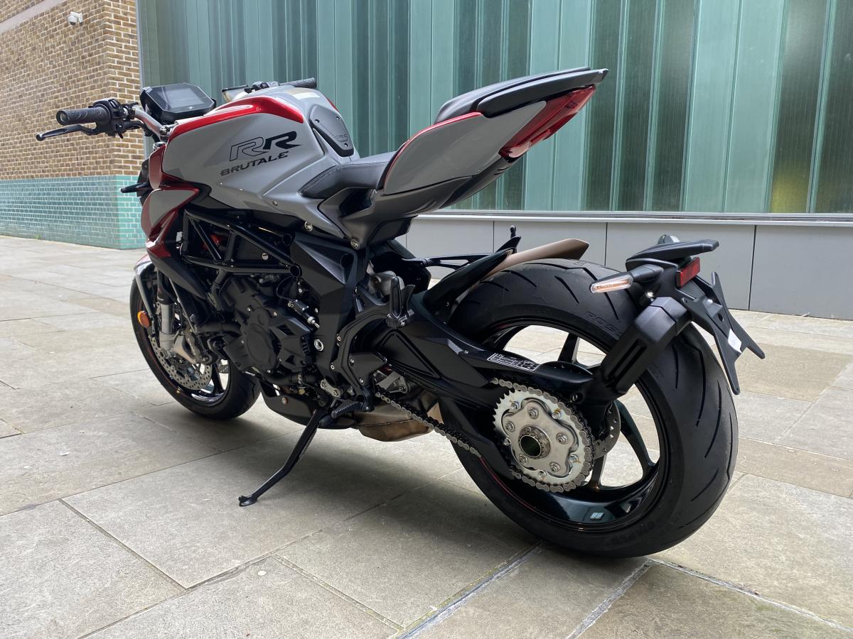 MV AGUSTA BRUTLAE RR 800 full