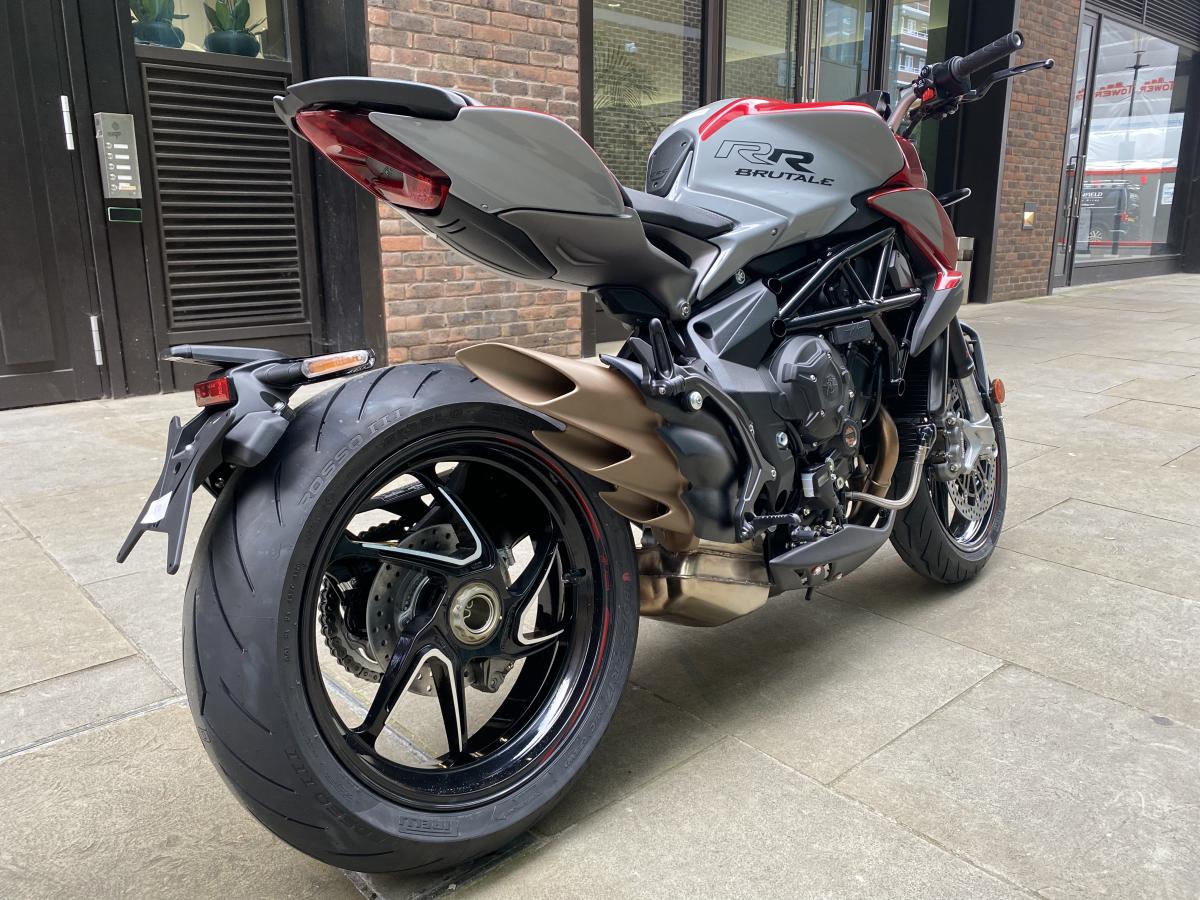 MV AGUSTA BRUTLAE RR 800 full