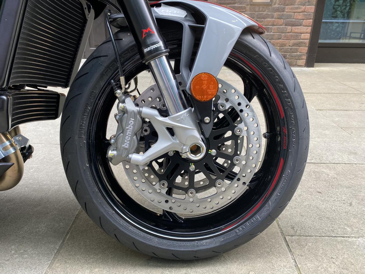 MV AGUSTA BRUTLAE RR 800 full