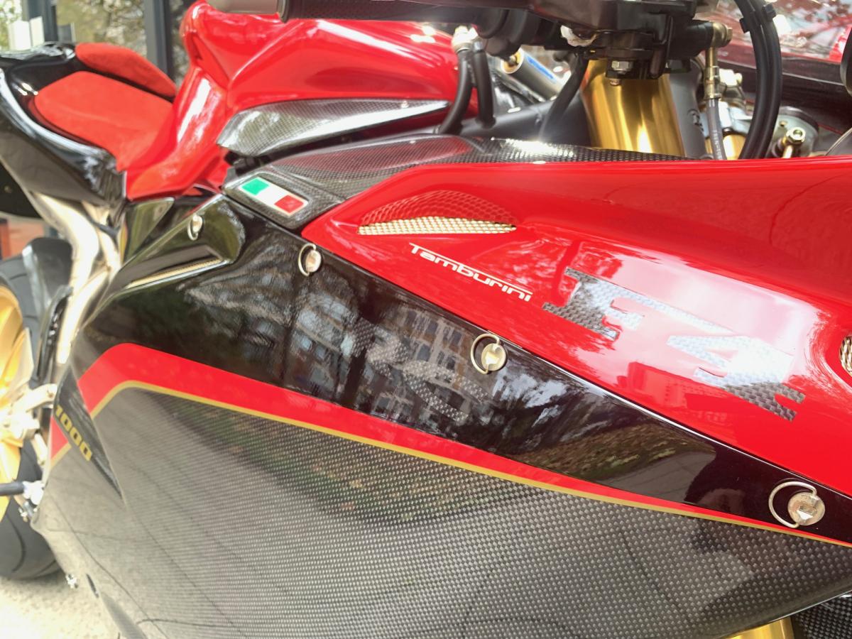 
								MV AGUSTA F4 1000 full									