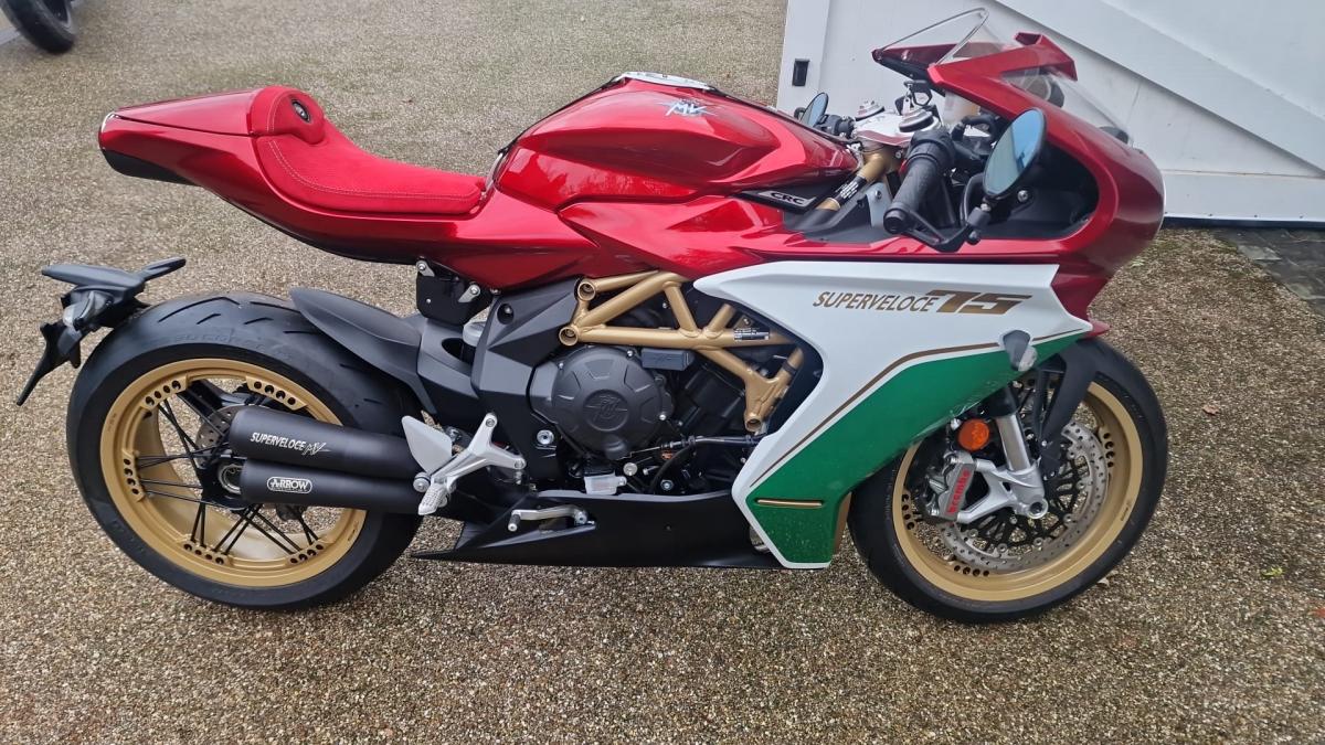 
								MV AGUSTA SUPERVELOCE 75 full									