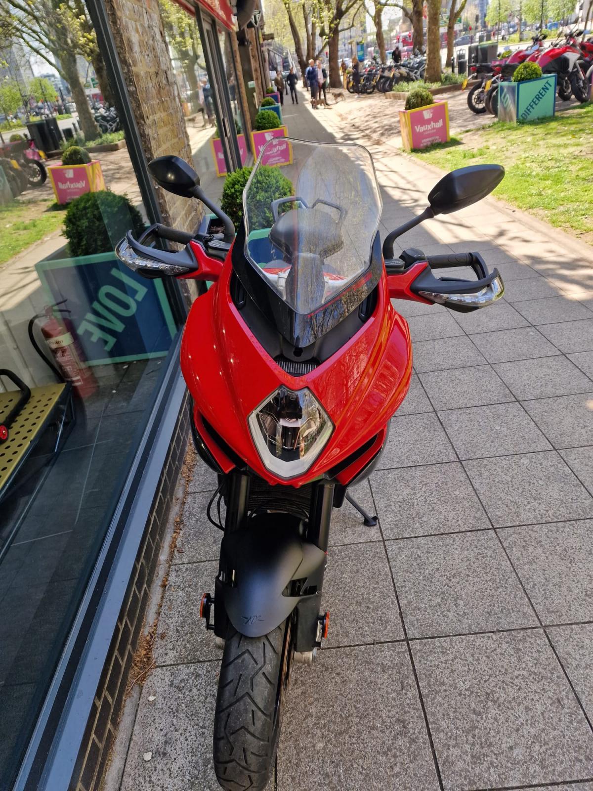 
								MV AGUSTA TURISMO VELOCE full									