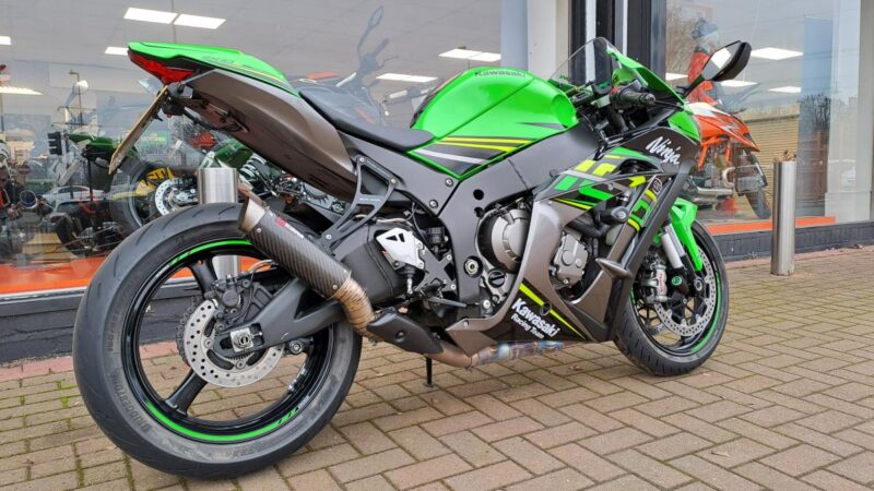 Kawasaki NINJA ZX10R