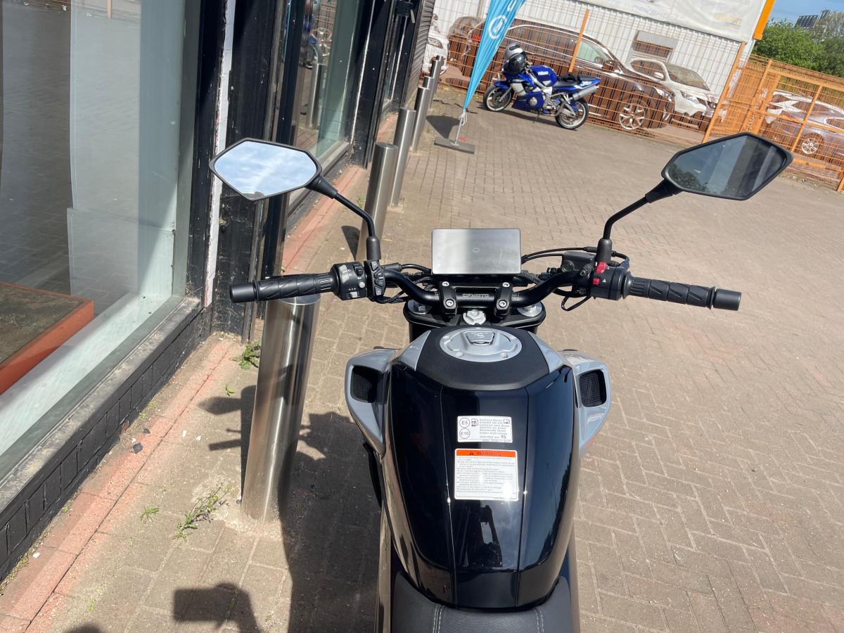 CF MOTO NEBULA BLACK full