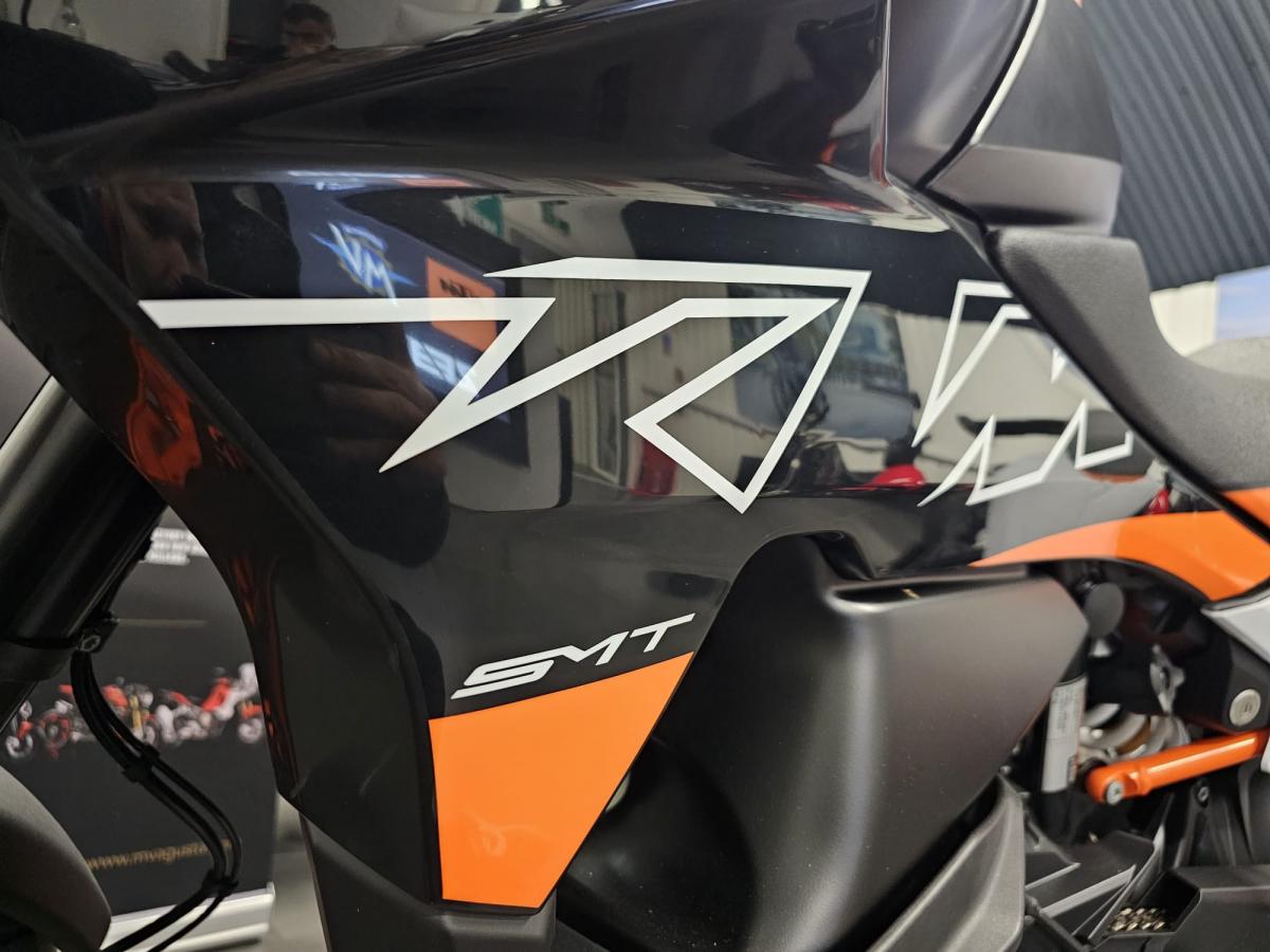 
								KTM 890 SMT full									
