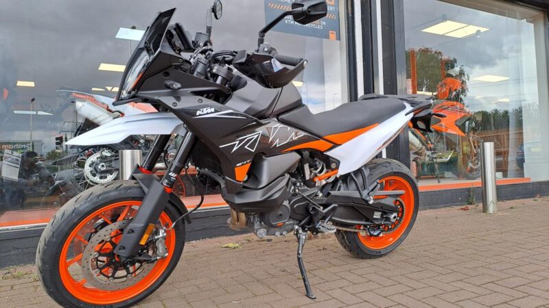 KTM 890 SMT
