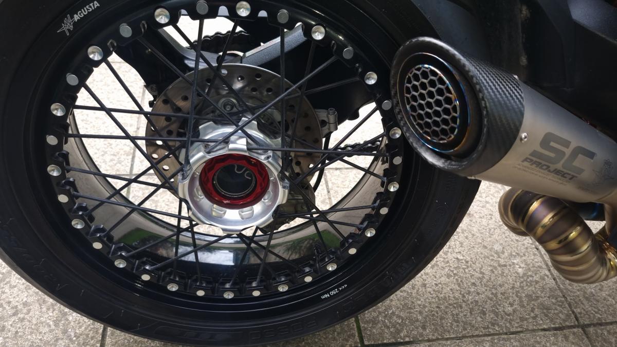 
								MV AGUSTA DRAGSTER  800 RR full									