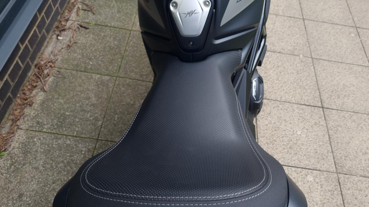 
								MV AGUSTA DRAGSTER  800 RR full									