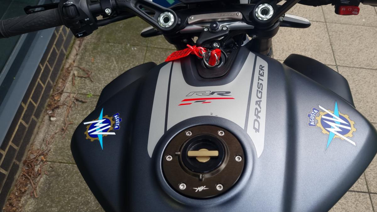 
								MV AGUSTA DRAGSTER  800 RR full									