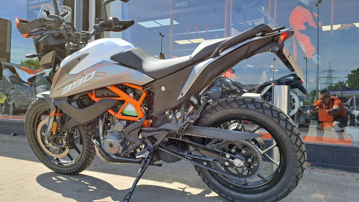
								KTM 390 ADVENTURE full									