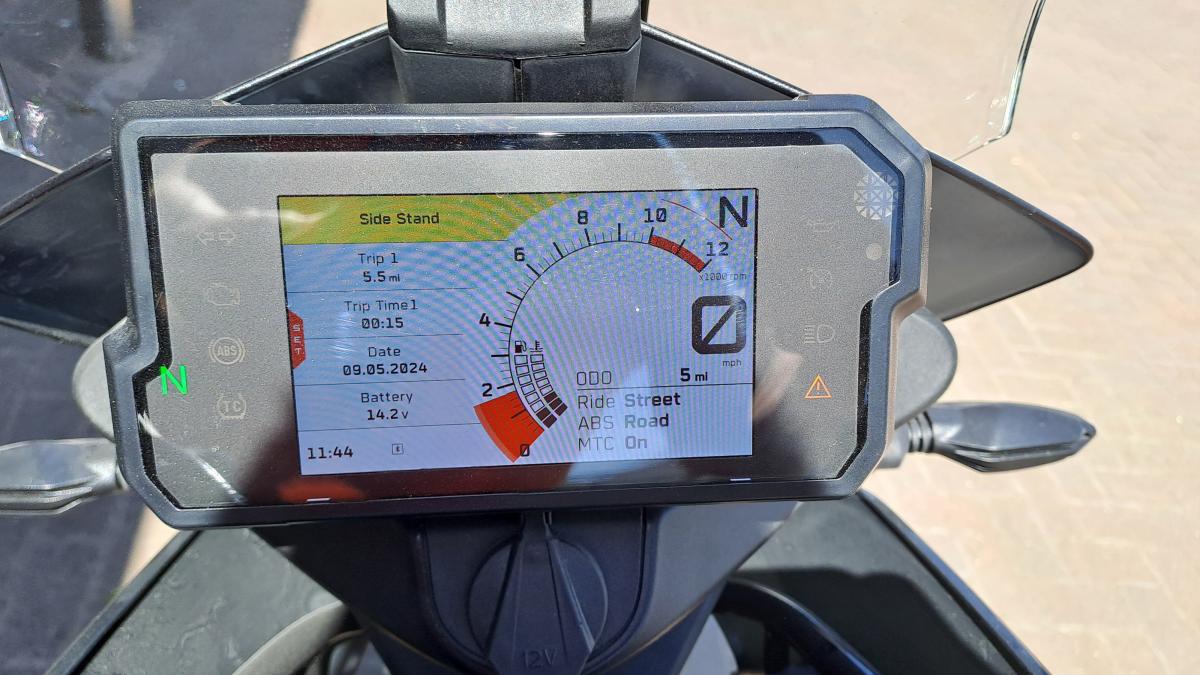 
								KTM 390 ADVENTURE full									