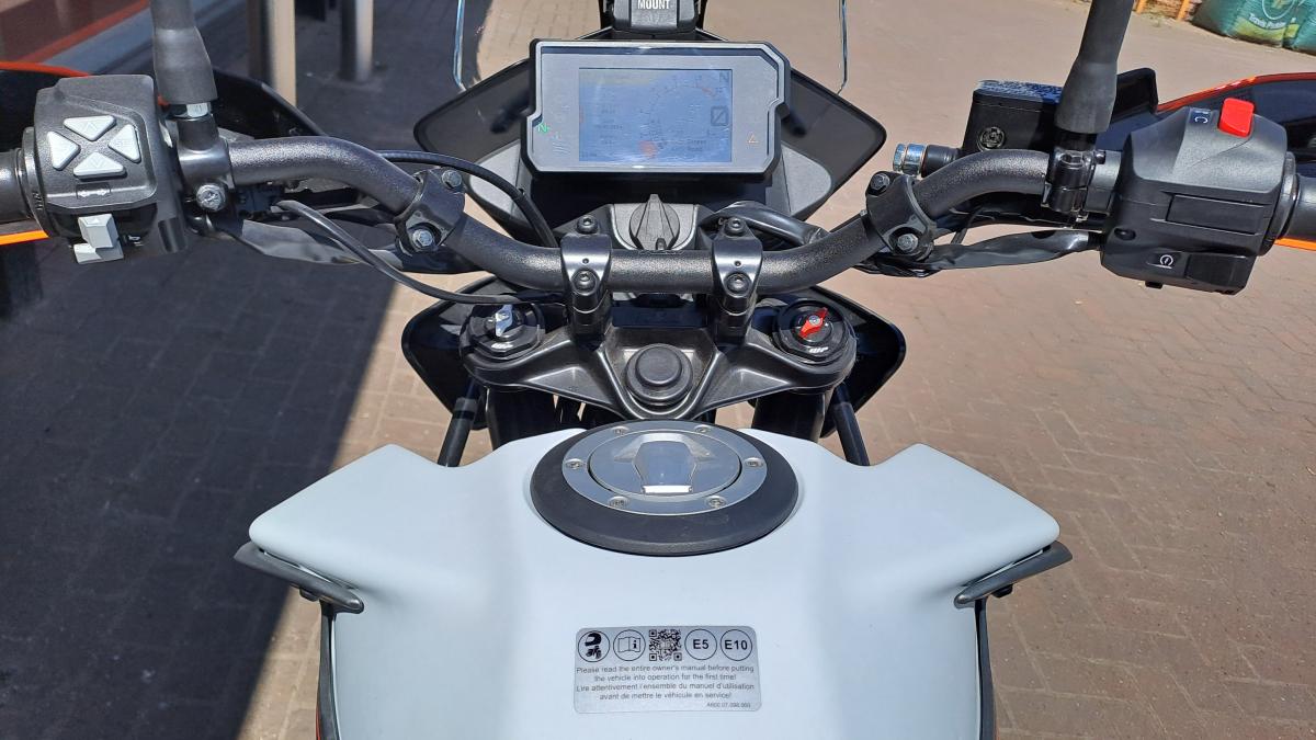 
								KTM 390 ADVENTURE full									