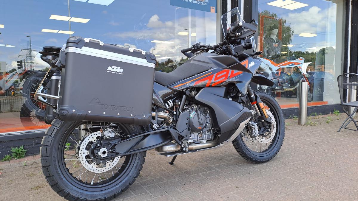 KTM 790 ADVENTURE
