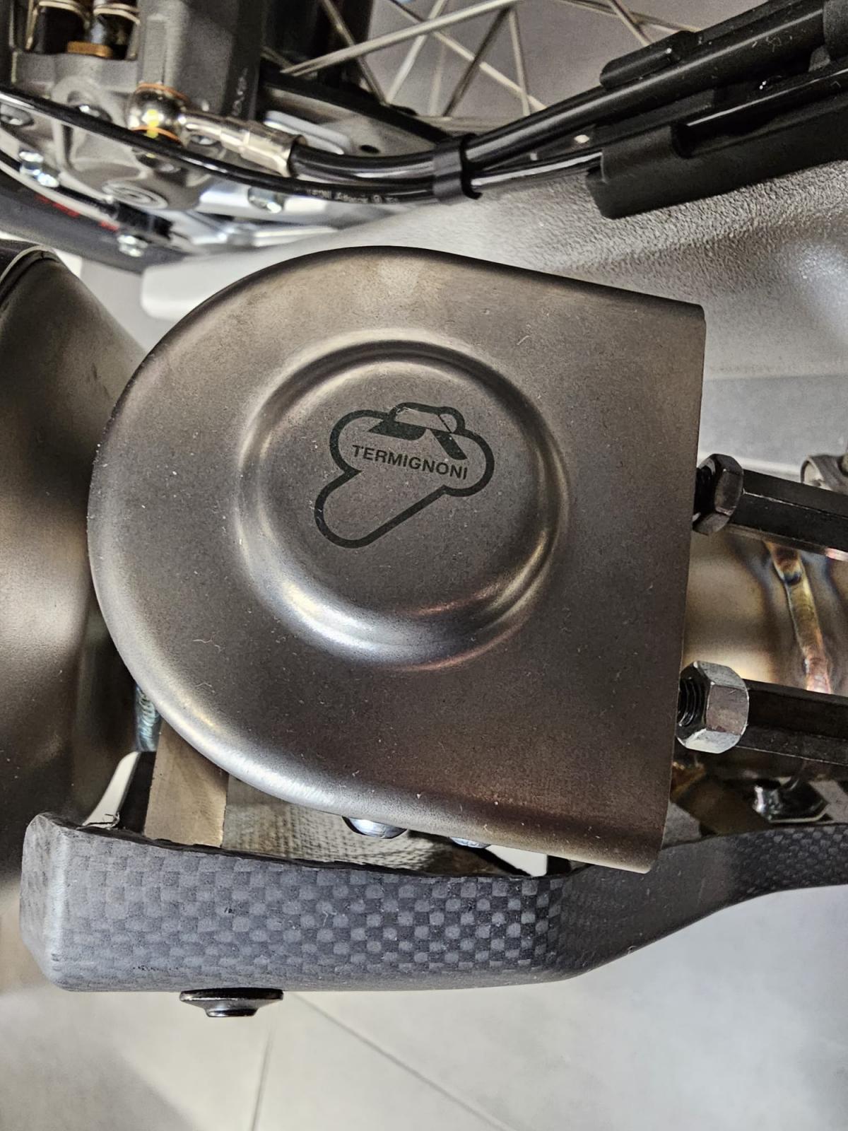 
								MV AGUSTA Enduro Veloce full									