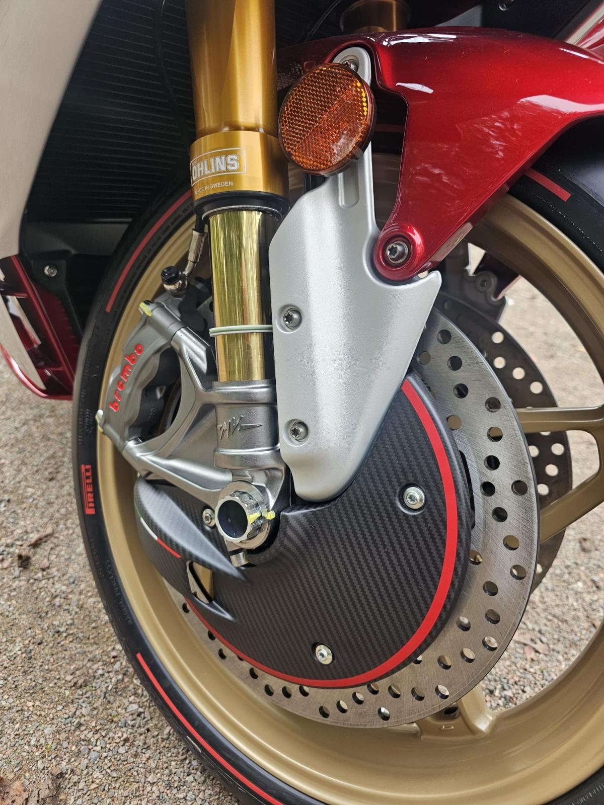 
								MV AGUSTA Superveloce 1000 Serie Oro full									