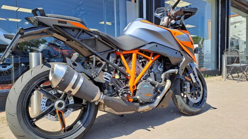 KTM 1290 SUPERDUKE GT ABS