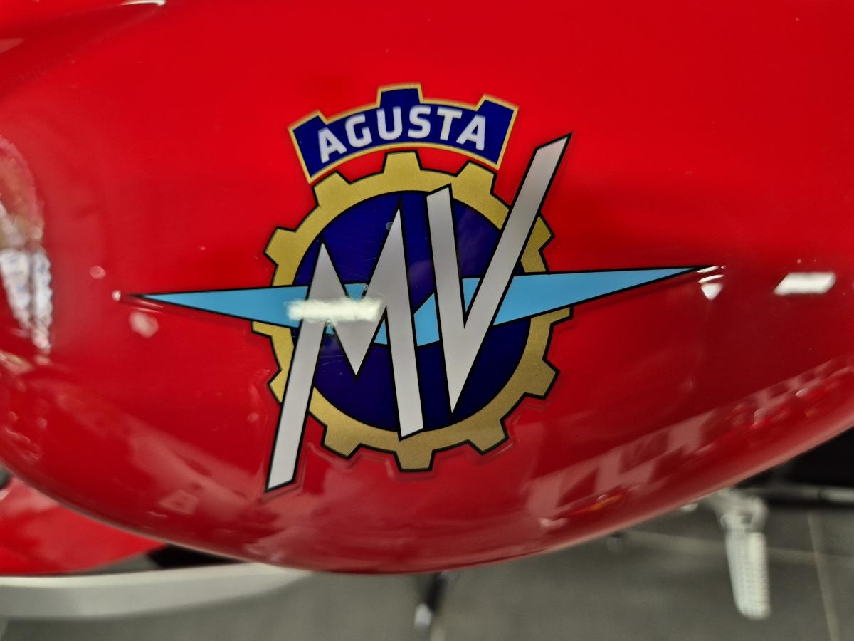 
								MV AGUSTA SUPERVELOCE full									