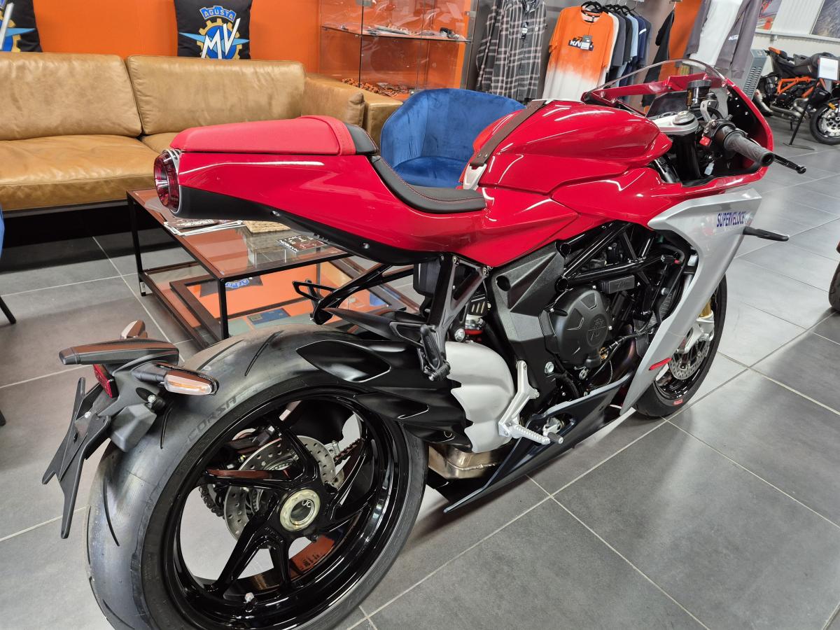 
								MV AGUSTA SUPERVELOCE full									