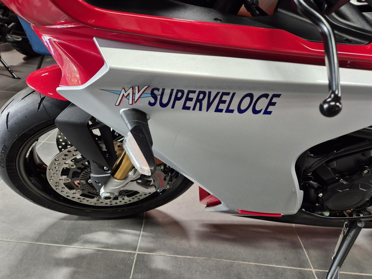 
								MV AGUSTA SUPERVELOCE full									