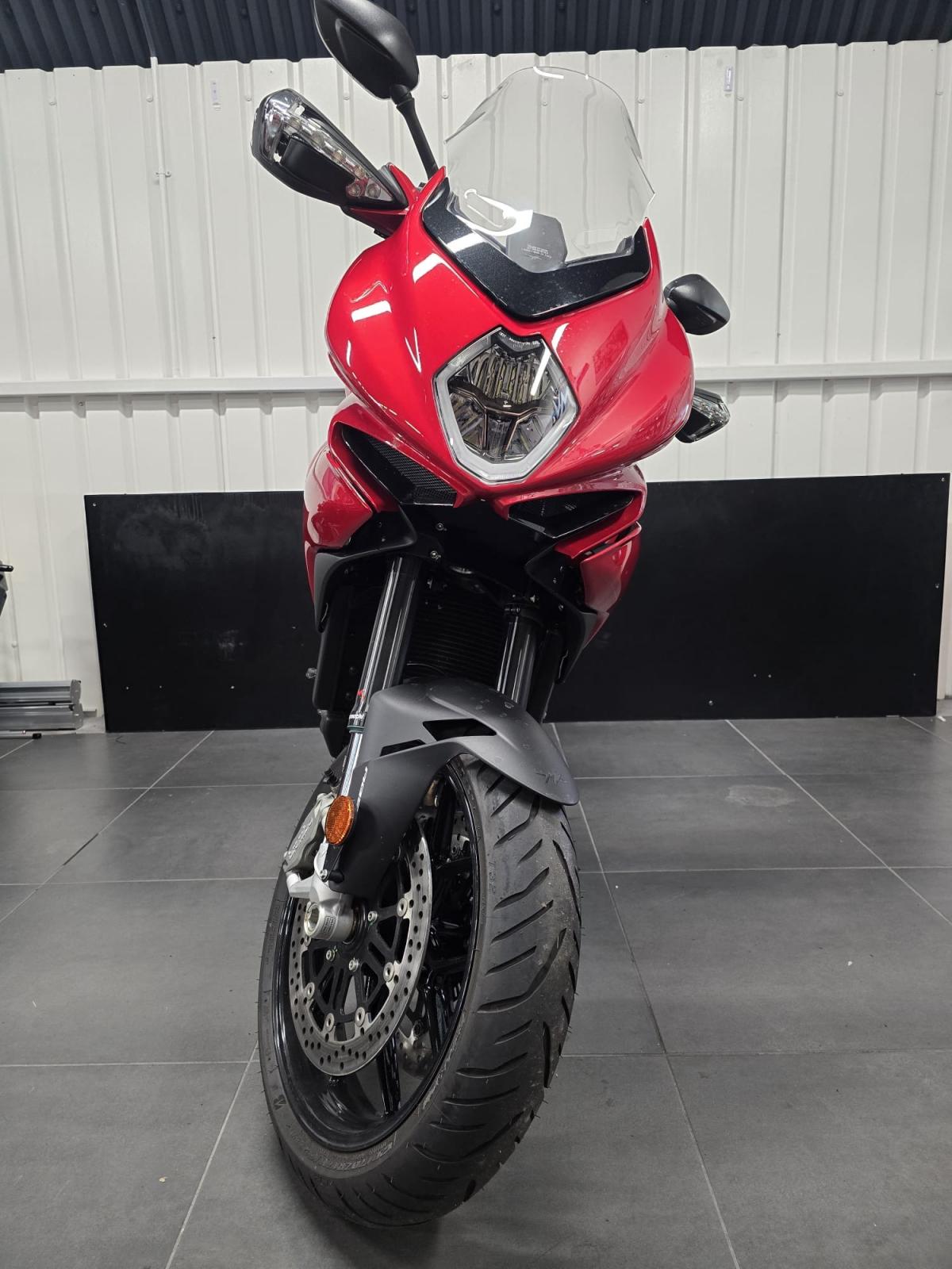 
								MV AGUSTA TURISMO VELOCE 800 ROSSO full									