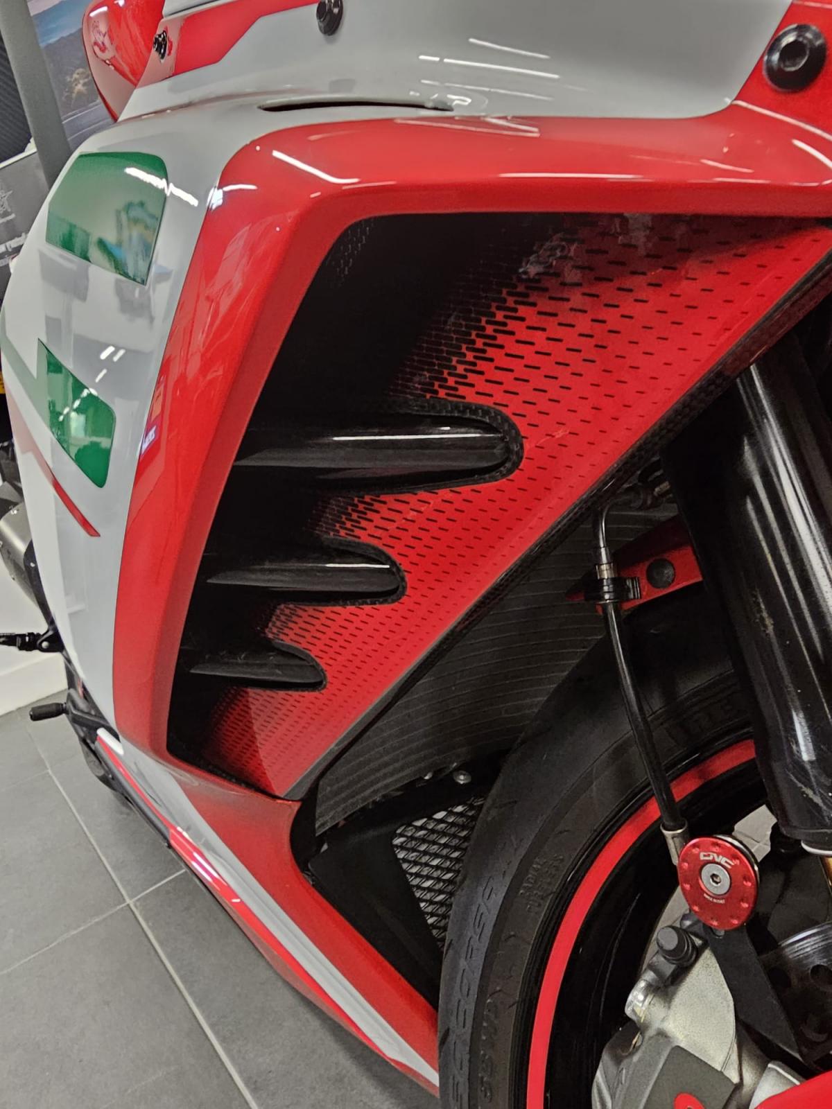 
								MV AGUSTA F3 800 RC full									