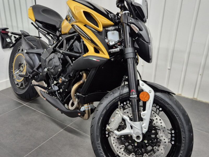 MV AGUSTA DRAGSTER 800 RR SCS