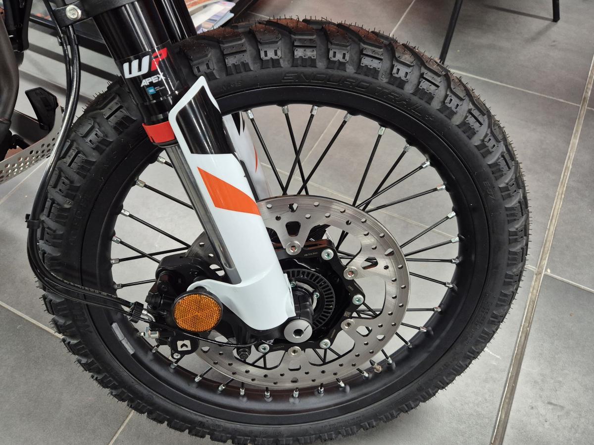 
								KTM 390 Adventure R full									