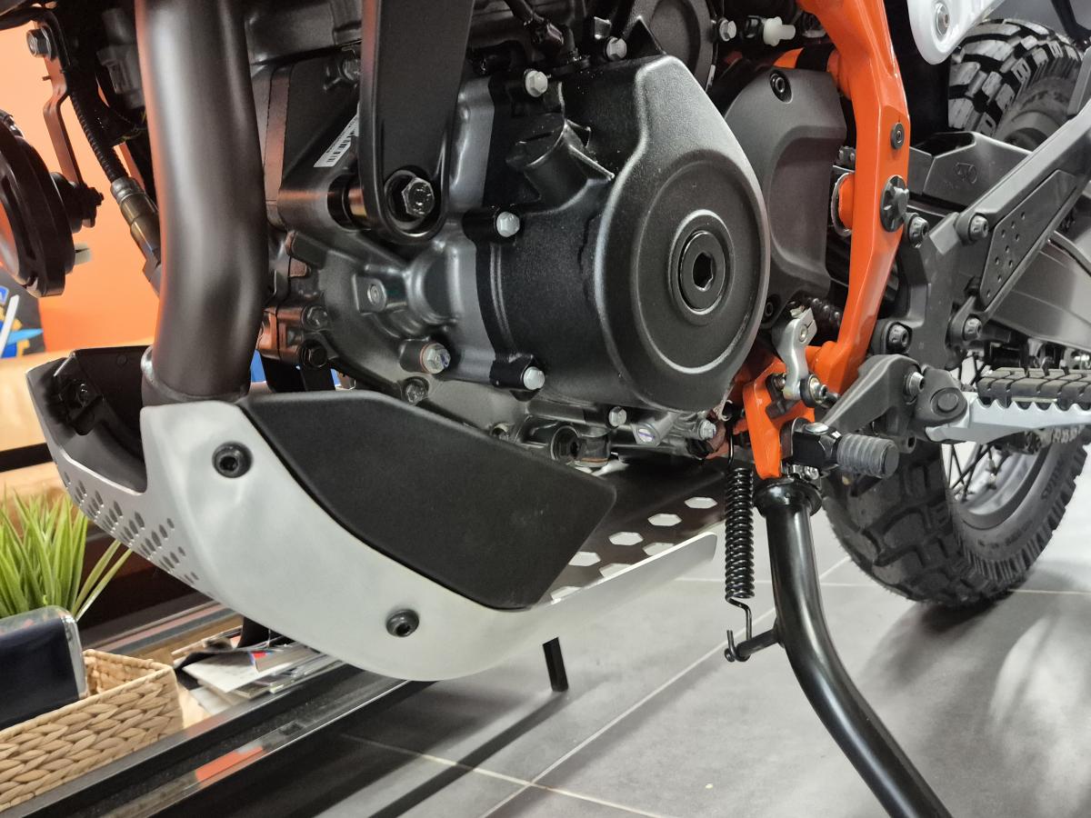 
								KTM 390 Adventure R full									