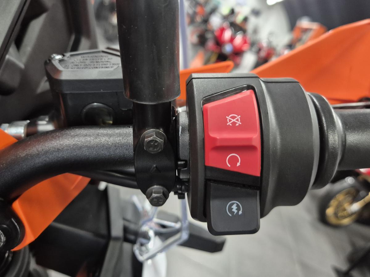 
								KTM 390 Adventure R full									