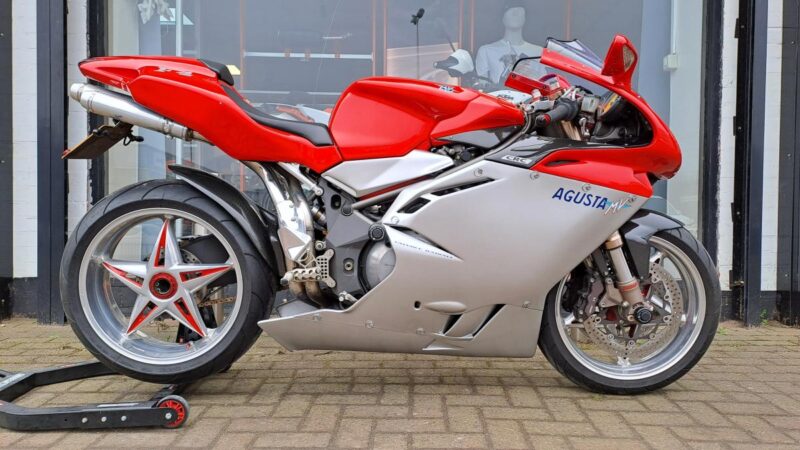 MV AGUSTA 750 F4 S