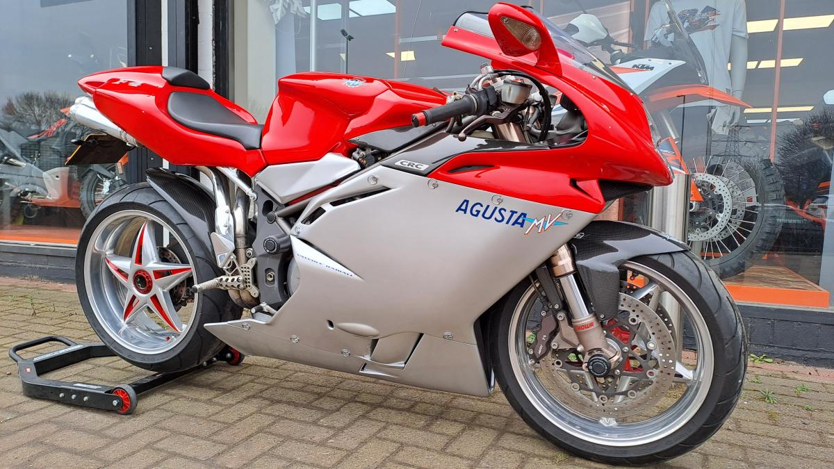 
								MV AGUSTA 750 F4 S full									