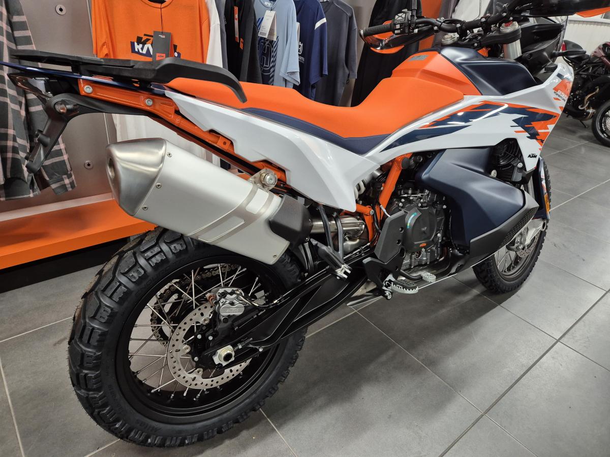
								KTM 890 ADVENTURE R full									