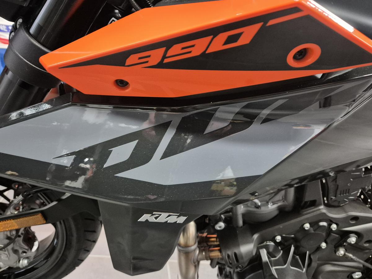 
								KTM 990 DUKE full									