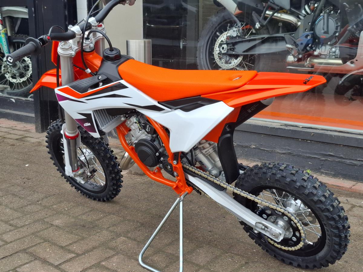 
								KTM 50 SX full									