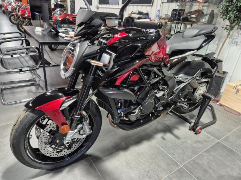 MV AGUSTA BRUTALE 800 RR