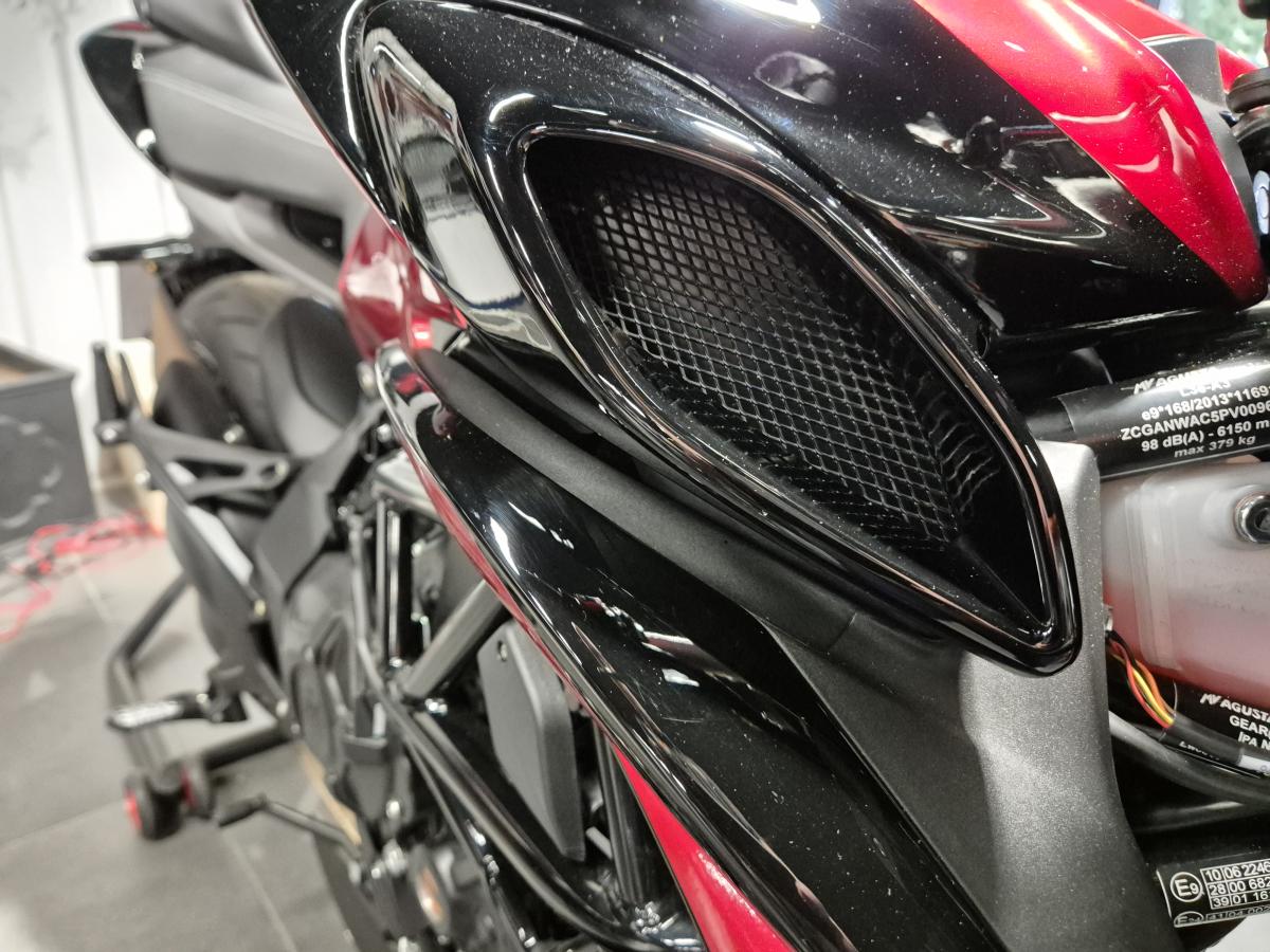 
								MV AGUSTA BRUTALE 800 RR full									