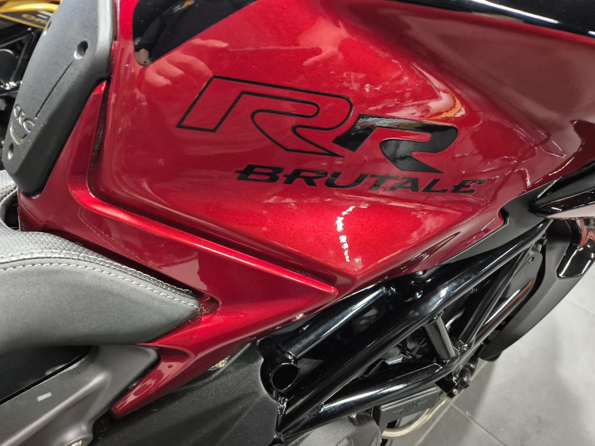 
								MV AGUSTA BRUTALE 800 RR full									