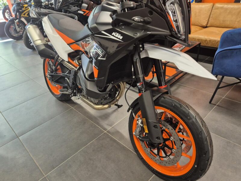 KTM 890 SMT
