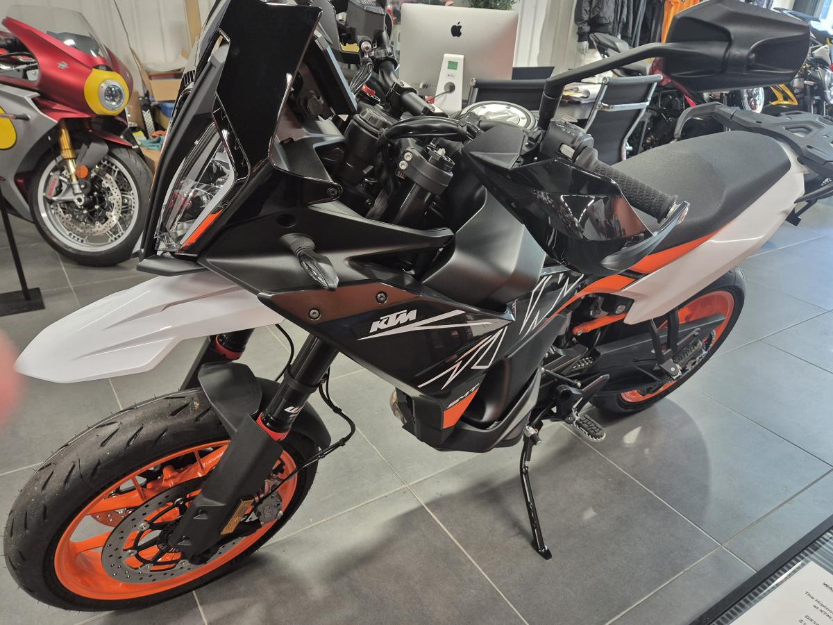 KTM 890 SMT