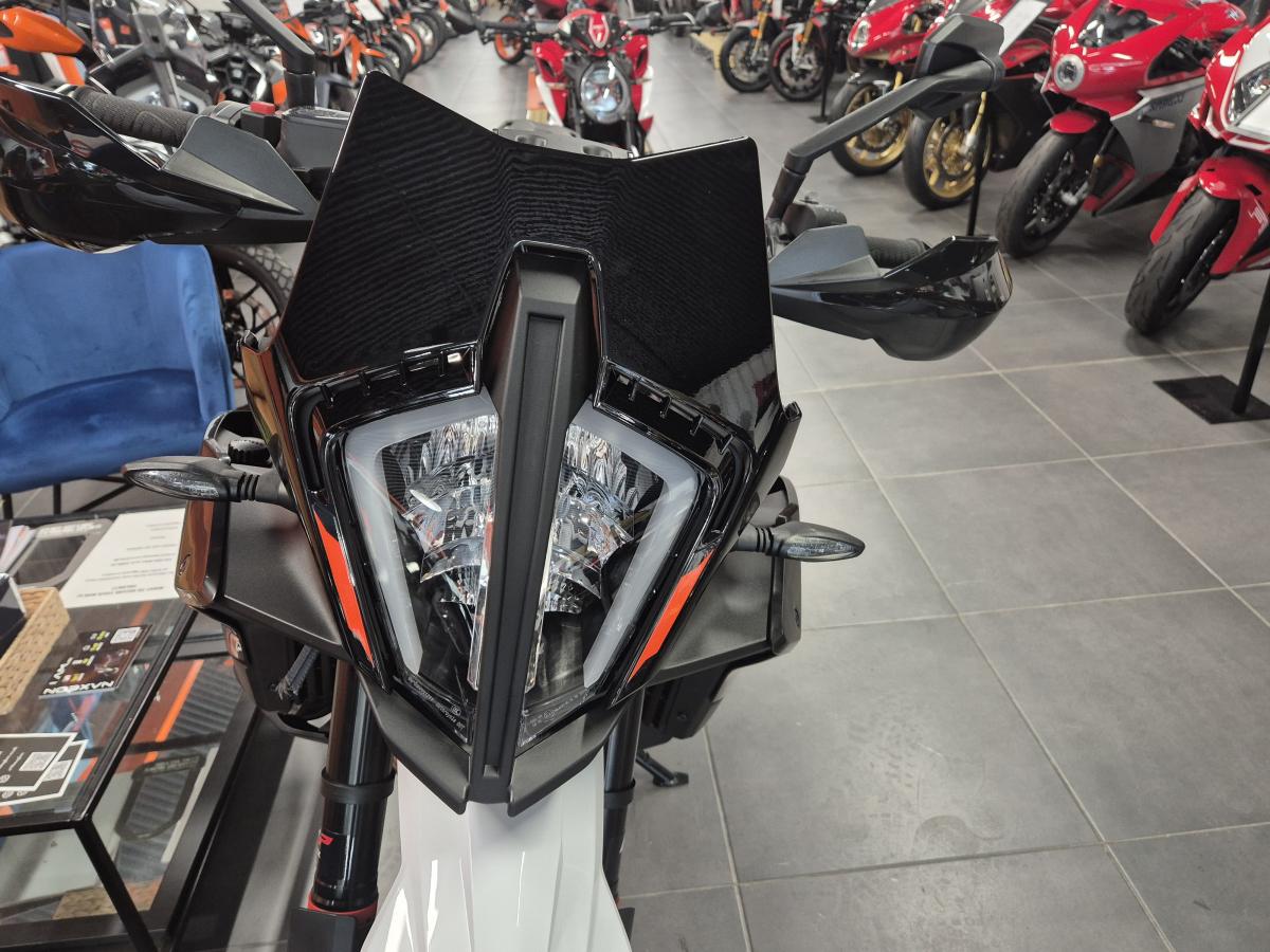 KTM 890 SMT
