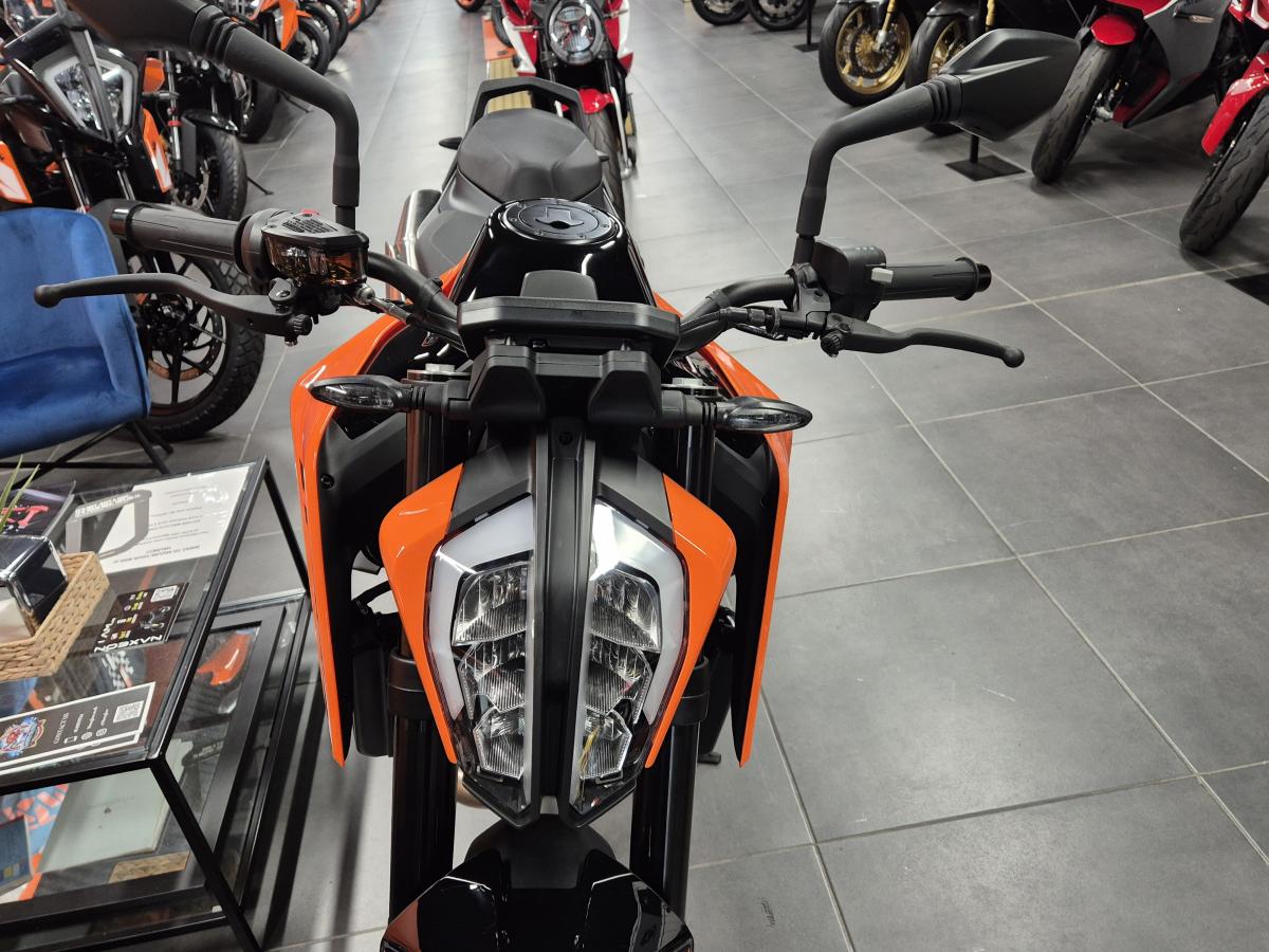 
								KTM 790 DUKE L full									