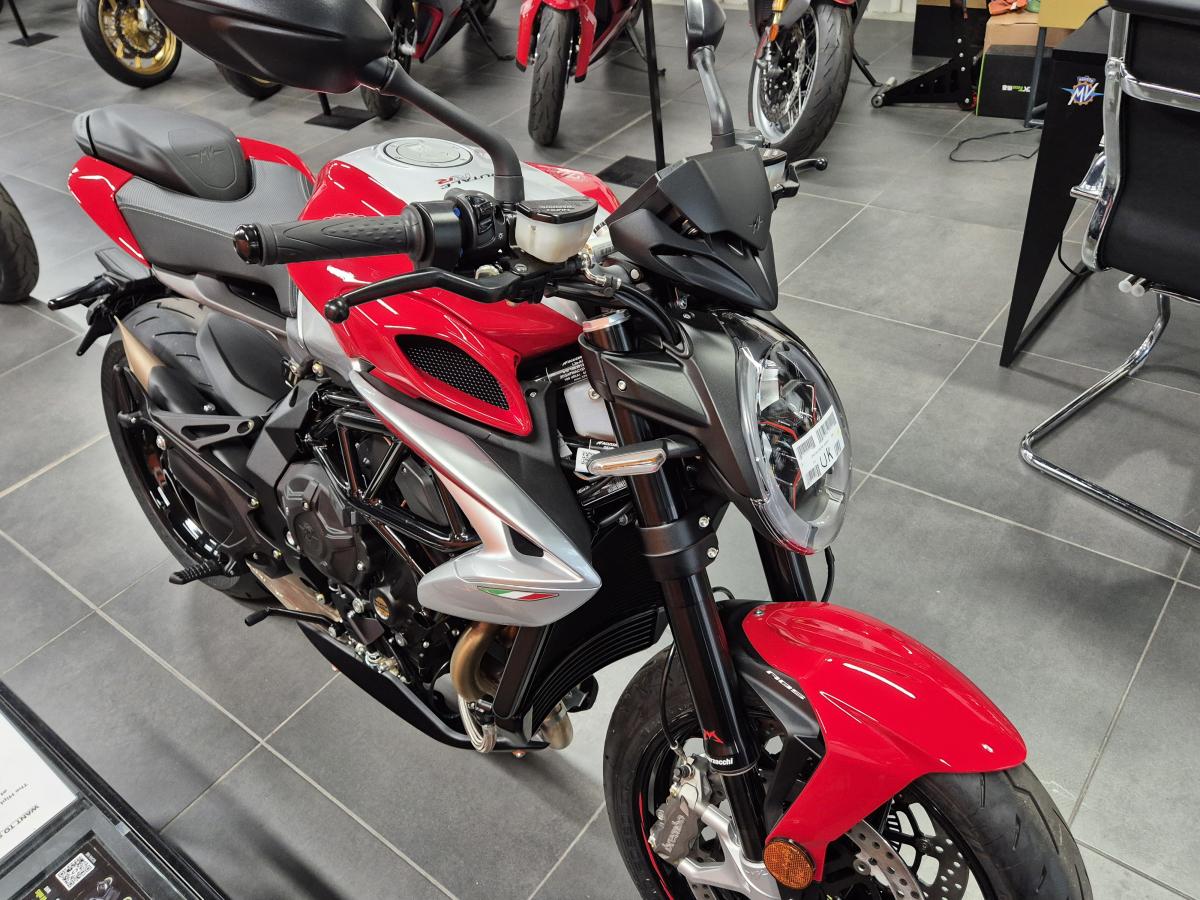 
								MV AGUSTA BRUTALE RR Ottantesimo full									