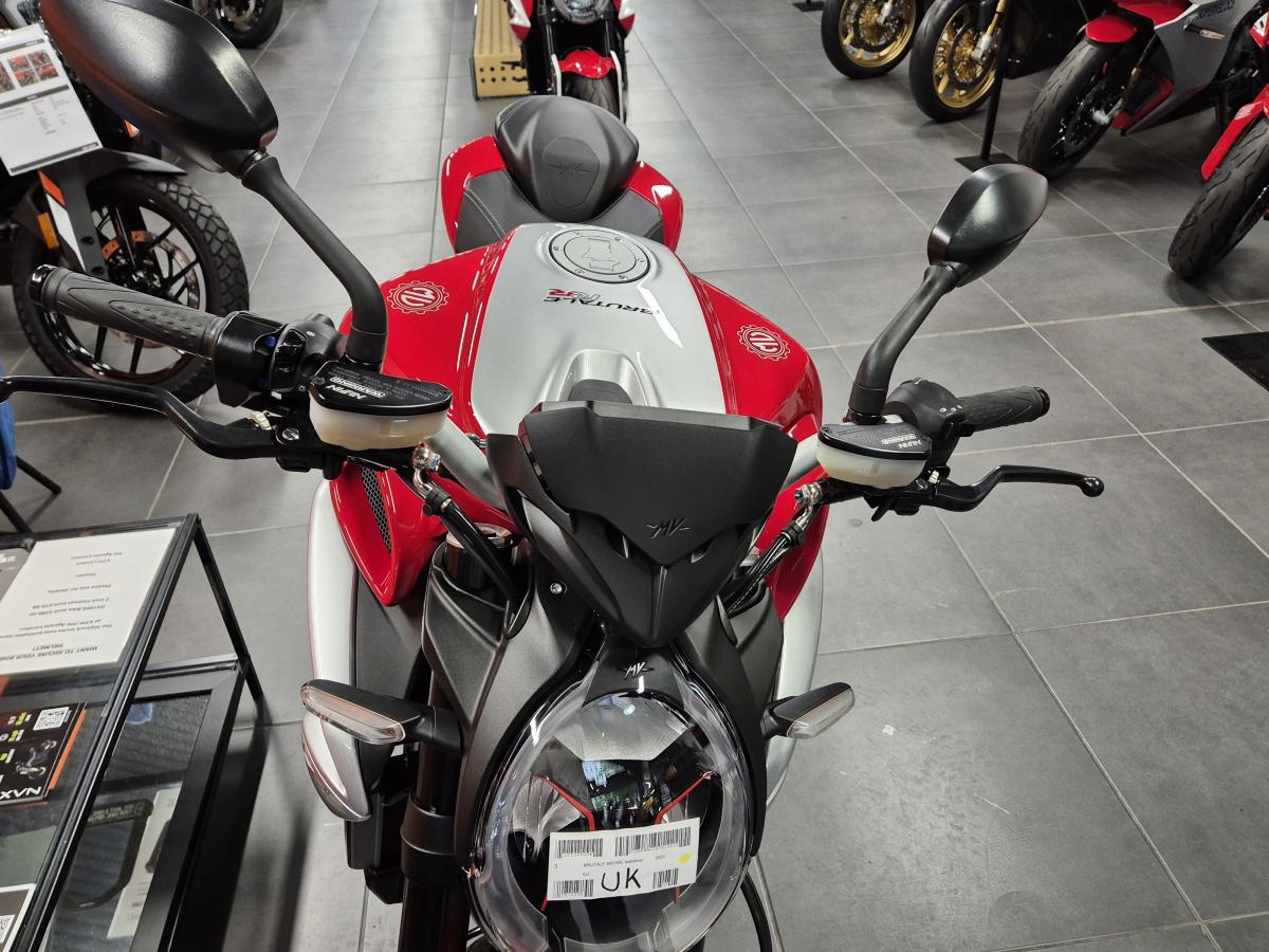 
								MV AGUSTA BRUTALE RR Ottantesimo full									