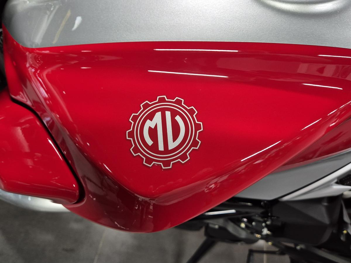 
								MV AGUSTA BRUTALE RR Ottantesimo full									