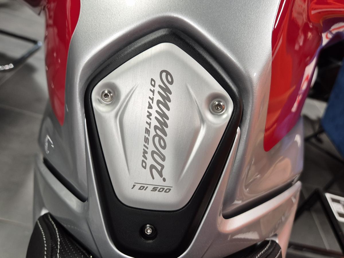 
								MV AGUSTA BRUTALE RR Ottantesimo full									